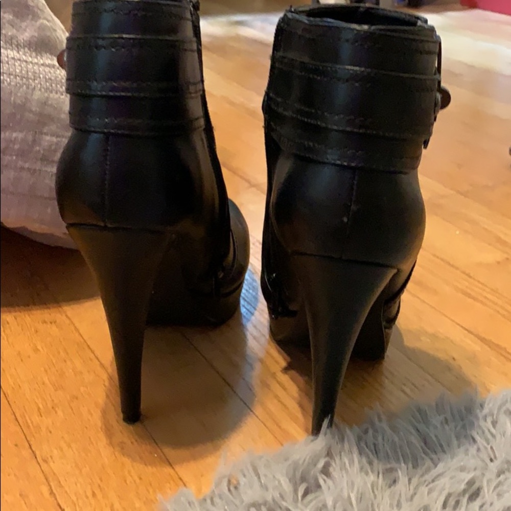 Guess booties